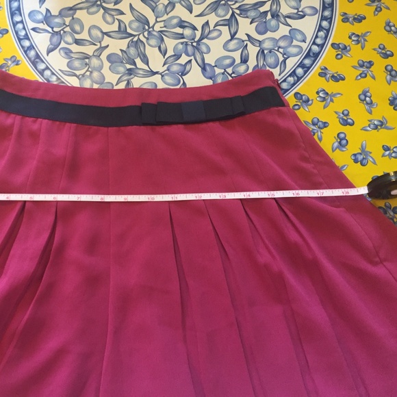 Raspberry Tap Shorts - Picture 6 of 8